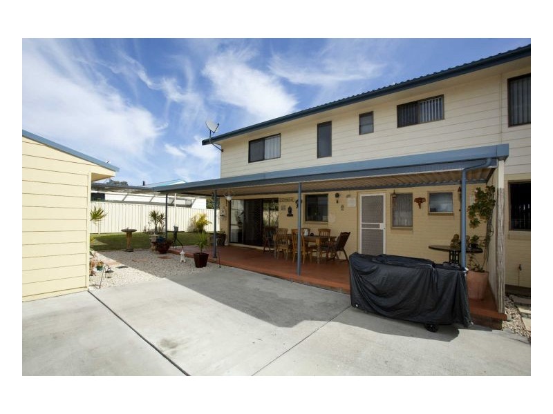 6 Waterman Street, Old Bar NSW 2430