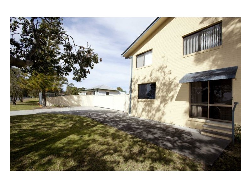 6 Waterman Street, Old Bar NSW 2430