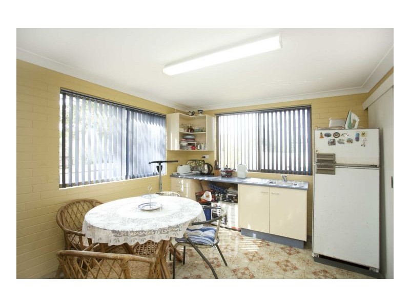 6 Waterman Street, Old Bar NSW 2430