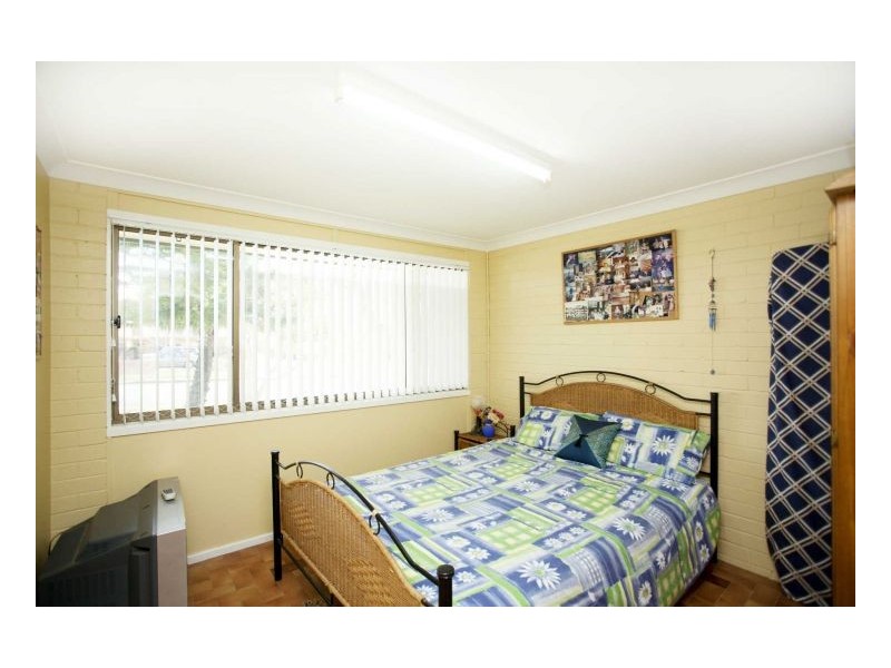 6 Waterman Street, Old Bar NSW 2430