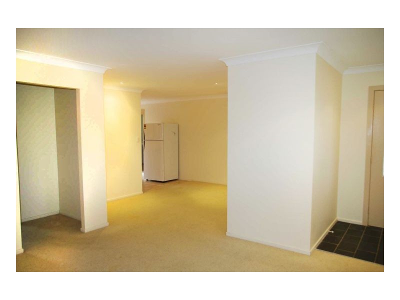 2/10 Gannet Crescent, Old Bar NSW 2430