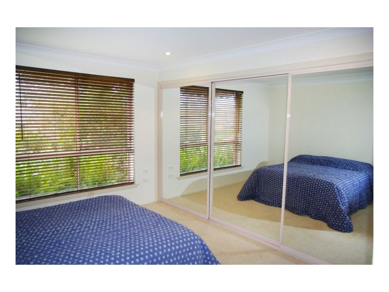 2/10 Gannet Crescent, Old Bar NSW 2430