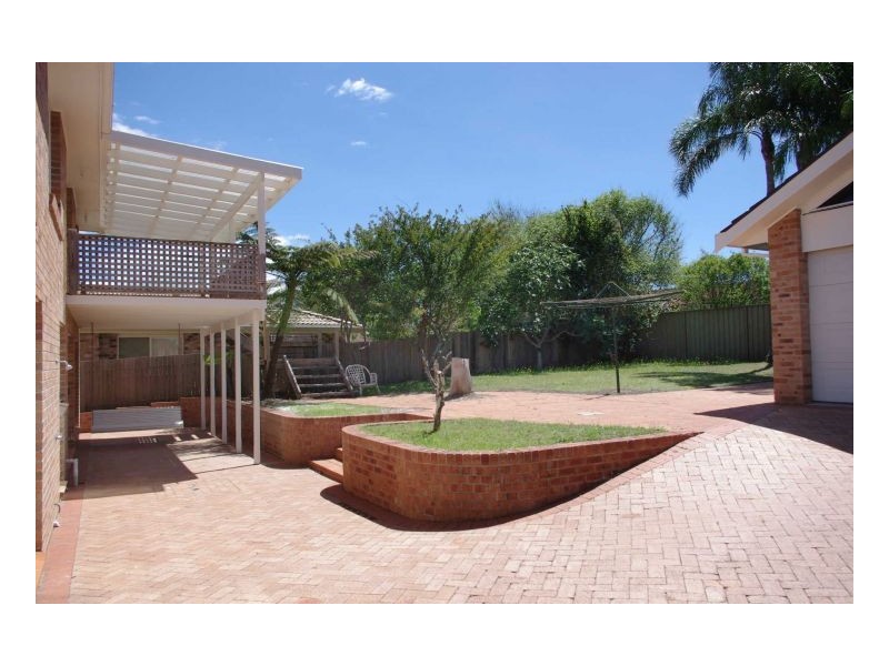 44 Molong Road, Old Bar NSW 2430