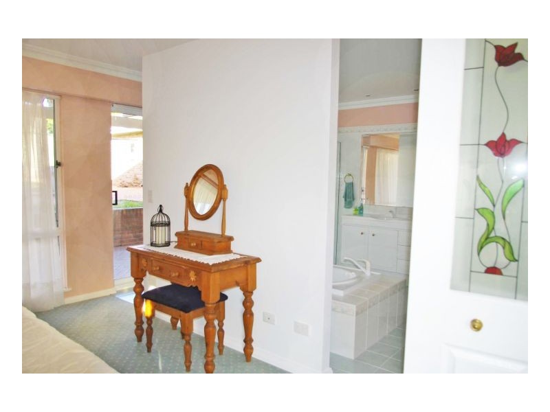 44 Molong Road, Old Bar NSW 2430