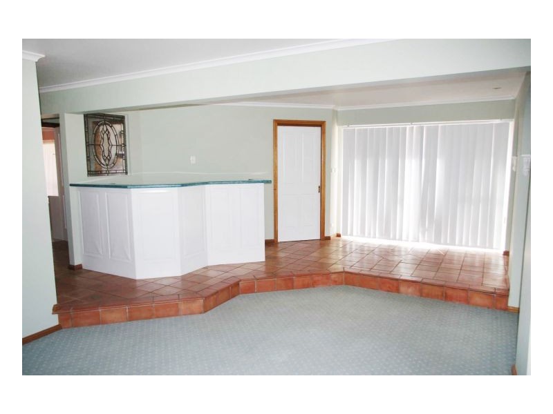 44 Molong Road, Old Bar NSW 2430