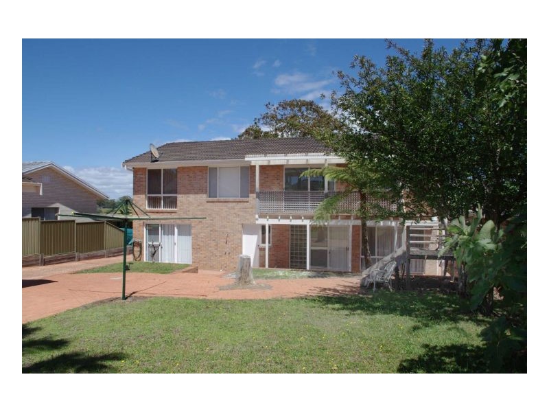 44 Molong Road, Old Bar NSW 2430