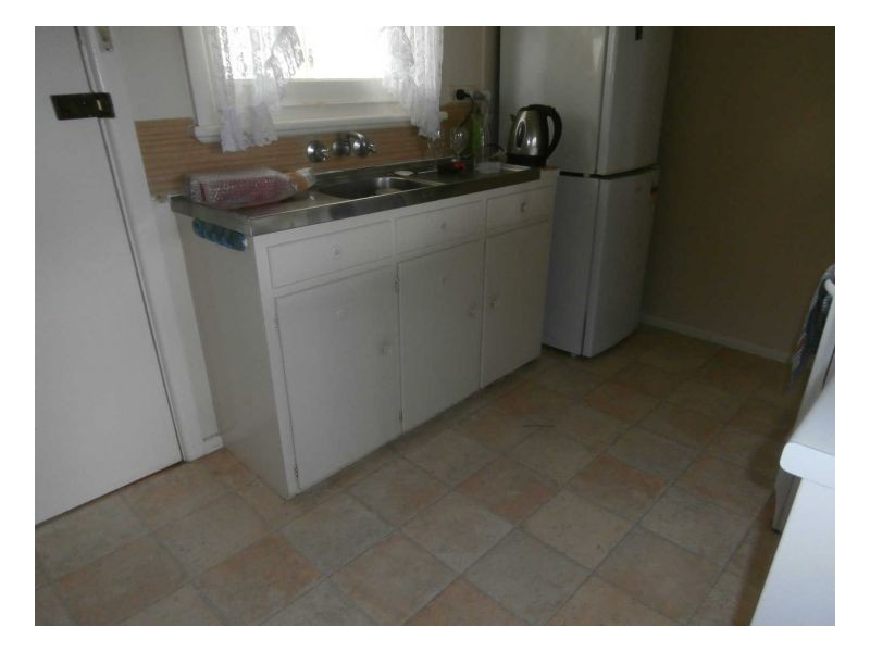 2/2 Bayview Crescent, Taree NSW 2430