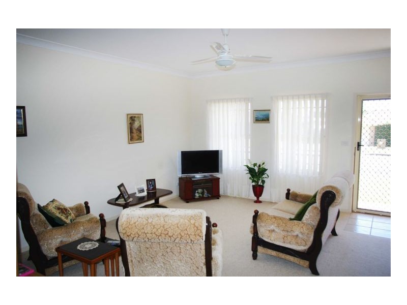 35 Medowie Road, Old Bar NSW 2430