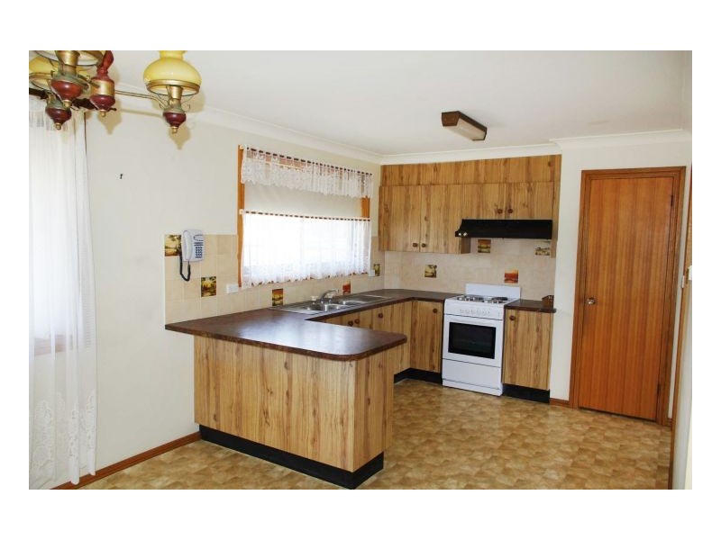 5 Lewis Street, Old Bar NSW 2430
