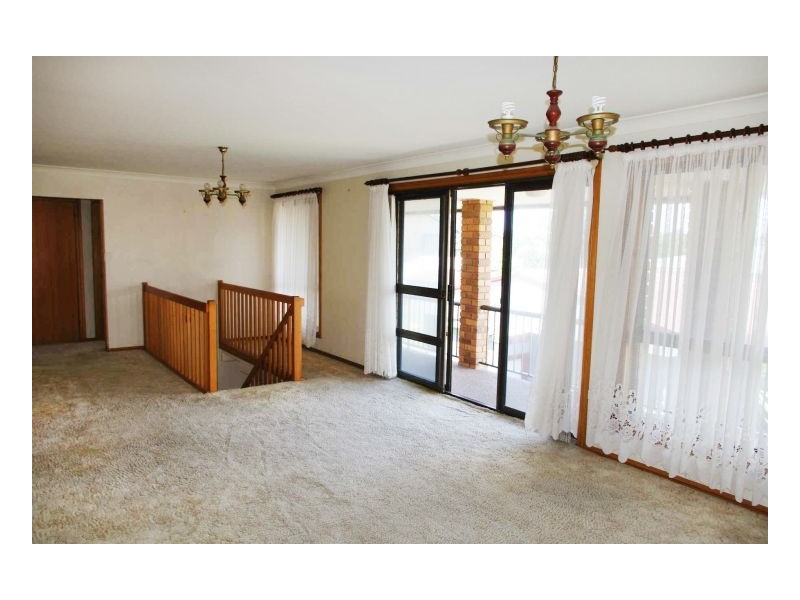 5 Lewis Street, Old Bar NSW 2430