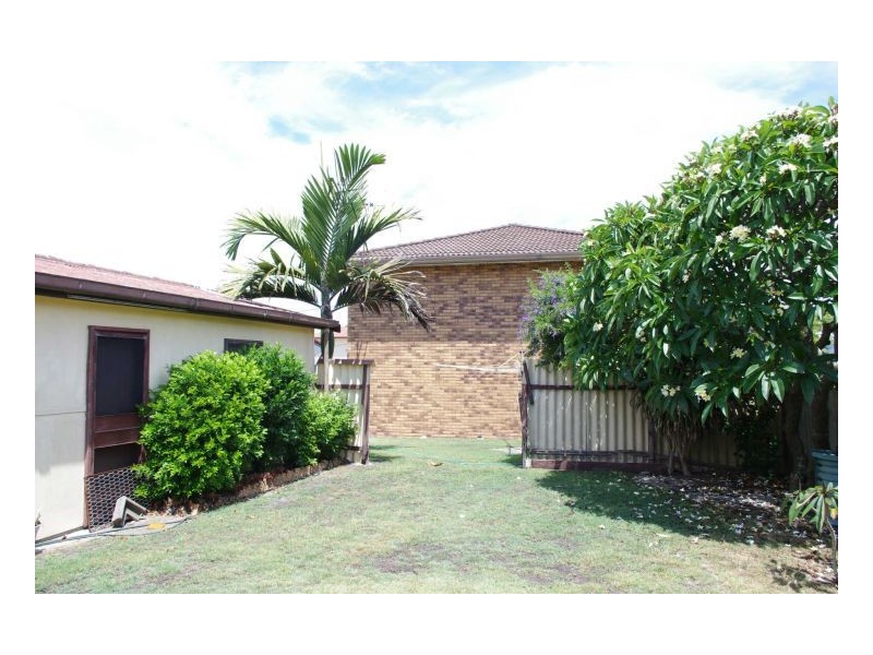 5 Lewis Street, Old Bar NSW 2430