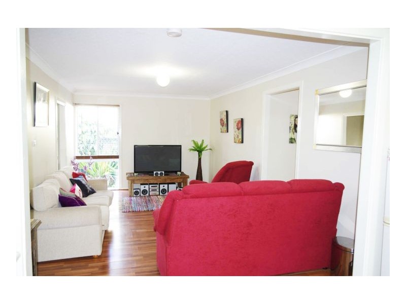 32 Smith Street, Old Bar NSW 2430