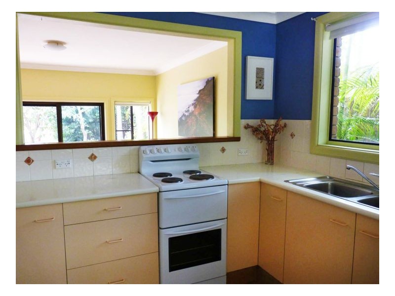 9 Banyula Drive, Old Bar NSW 2430