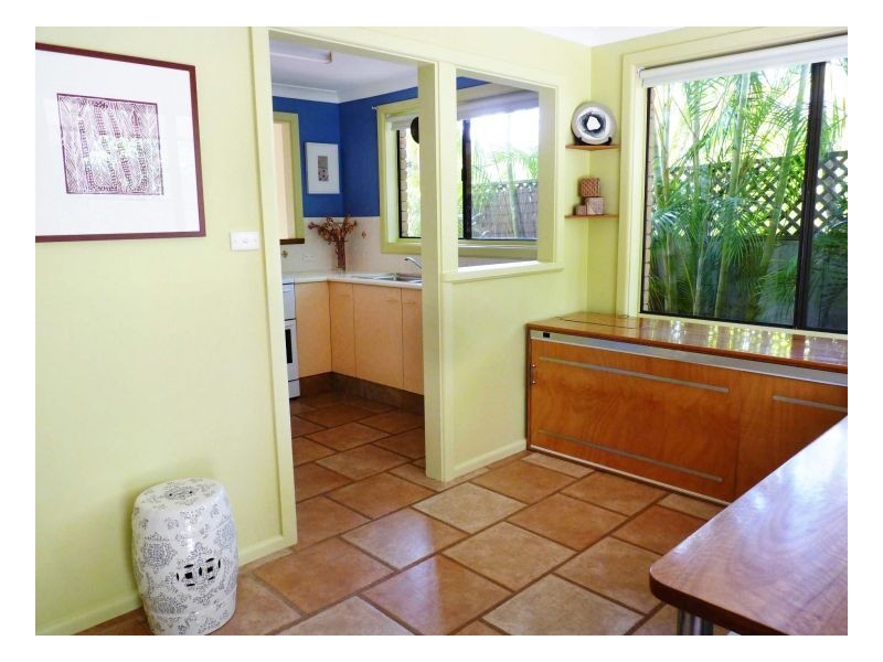 9 Banyula Drive, Old Bar NSW 2430