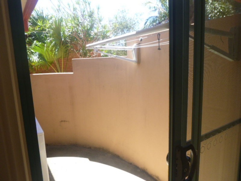 1/32 Hall Street, Old Bar NSW 2430