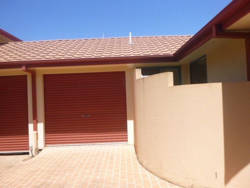 1/32 Hall Street, Old Bar NSW 2430