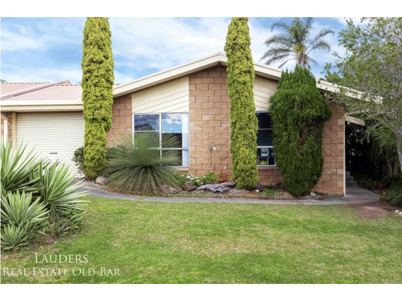 1b Kestrel Avenue, Old Bar NSW 2430