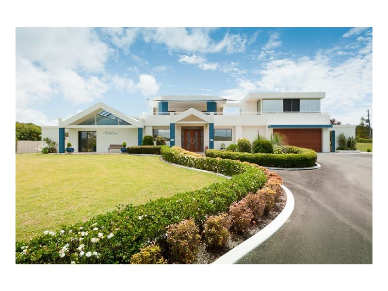 3 Seaspray Circuit, Wallabi Point NSW 2430