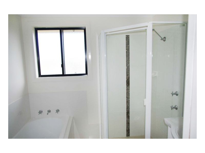 1 Marlin Court, Old Bar NSW 2430