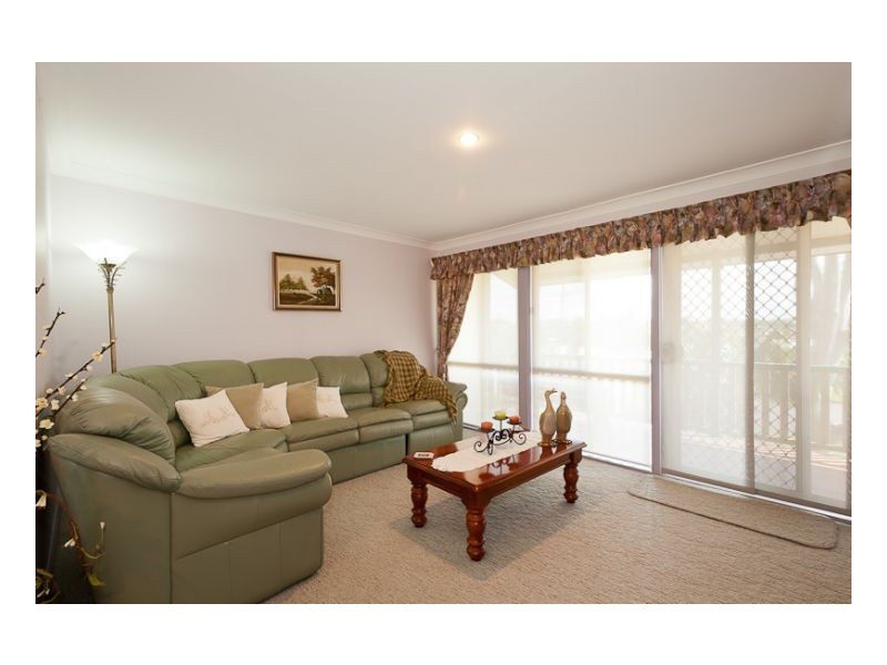 32 Richardson Street, Old Bar NSW 2430
