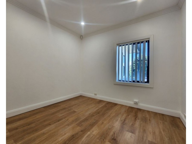 16 Olive Crescent, Peakhurst NSW 2210