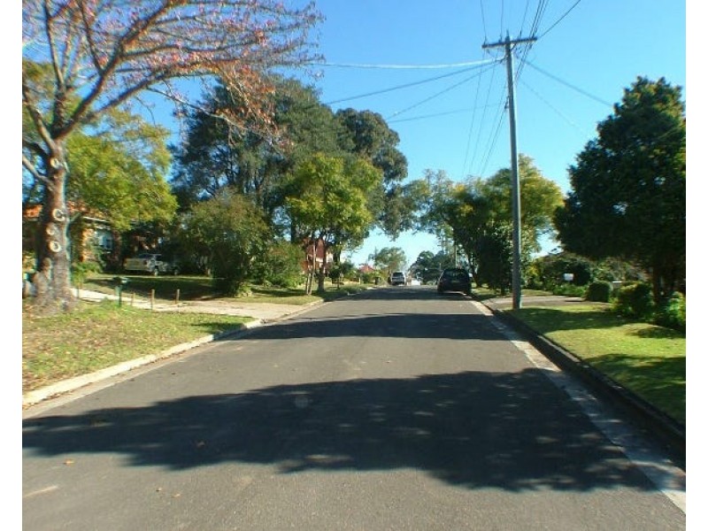 16 Olive Crescent, Peakhurst NSW 2210