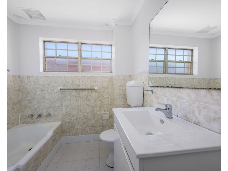 2/15 Gladstone Street, Bexley NSW 2207