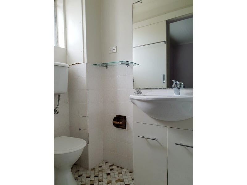 2/15 Gladstone Street, Bexley NSW 2207