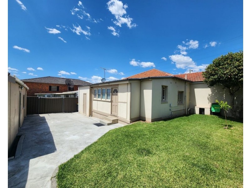 112 Willison Road, Carlton NSW 2218