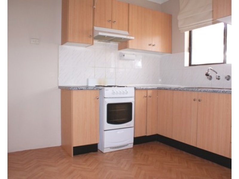 17/10-12 Forbes Street, Warwick Farm NSW 2170