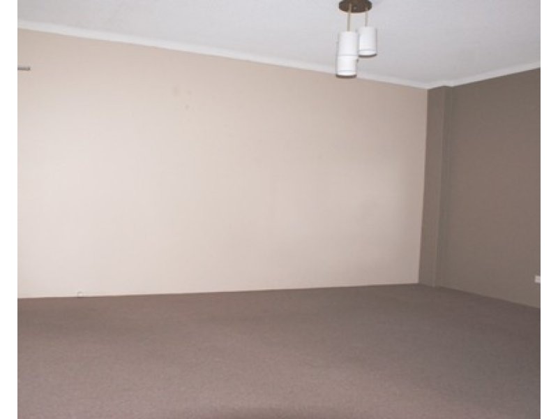 17/10-12 Forbes Street, Warwick Farm NSW 2170
