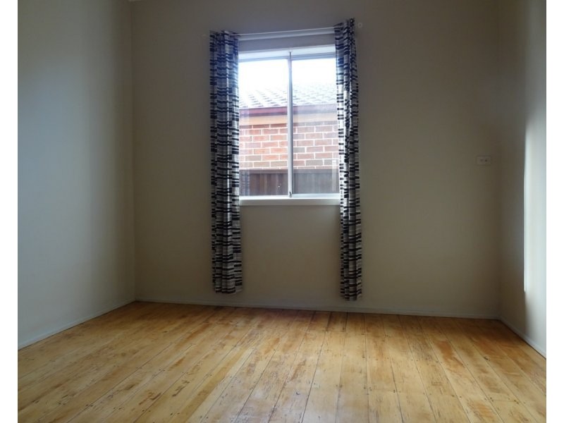 19 Station Street, Tempe NSW 2044