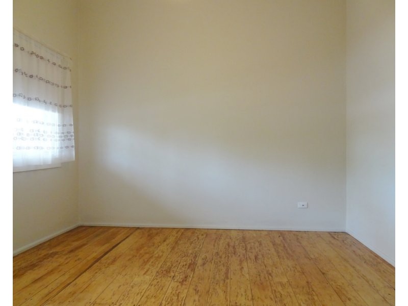 19 Station Street, Tempe NSW 2044