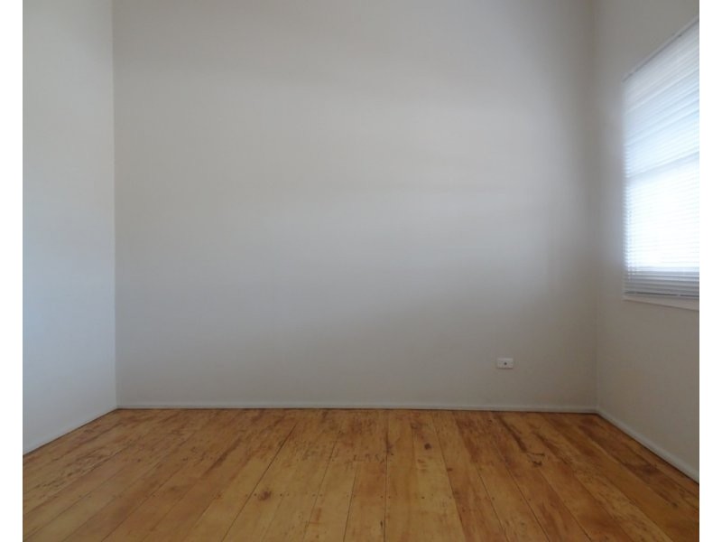 19 Station Street, Tempe NSW 2044