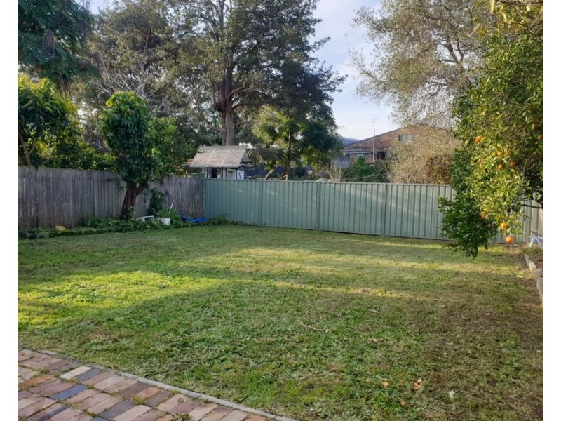 212 West Street, Blakehurst NSW 2221