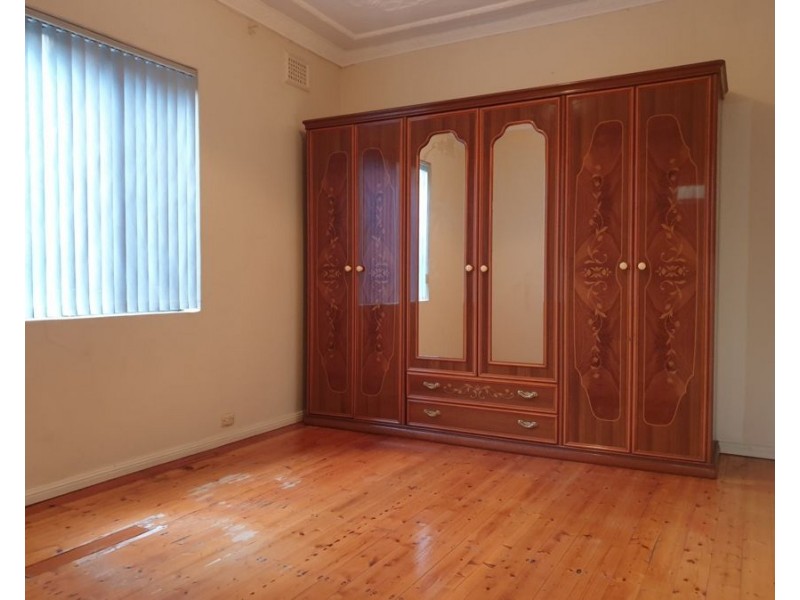 212 West Street, Blakehurst NSW 2221