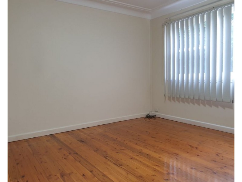 212 West Street, Blakehurst NSW 2221