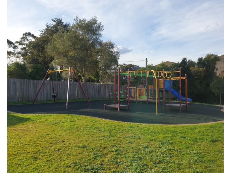 212 West Street, Blakehurst NSW 2221