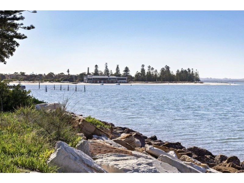 18/138-140 Chuter Avenue, Sans Souci NSW 2219