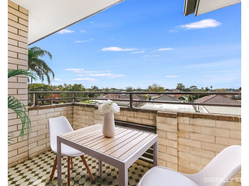 8/2-4 Seventh Avenue, Campsie NSW 2194