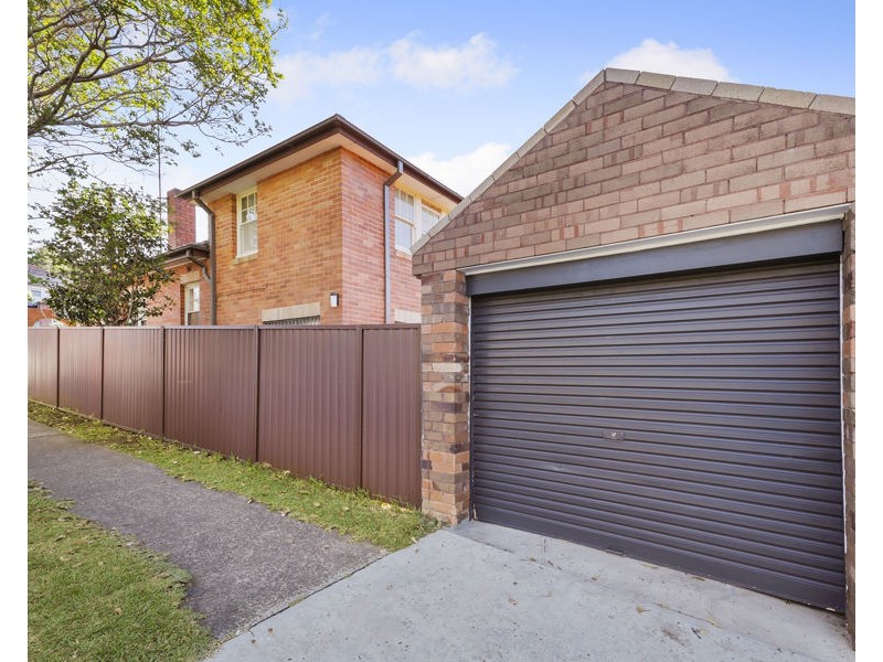 16 Slade Road, Bardwell Park NSW 2207