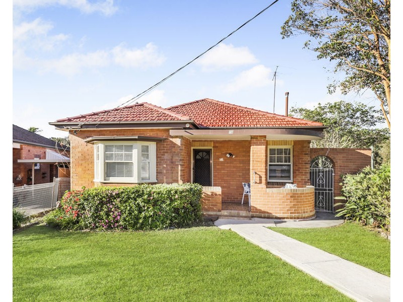 16 Slade Road, Bardwell Park NSW 2207