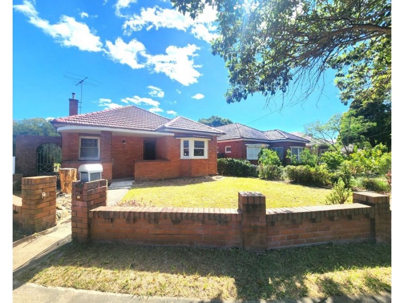 14 Slade Road, Bardwell Park NSW 2207