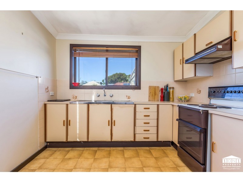 33 Tighes Terrace, Tighes Hill NSW 2297