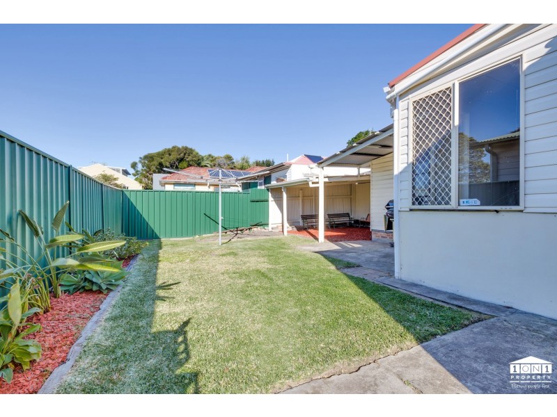 33 Tighes Terrace, Tighes Hill NSW 2297