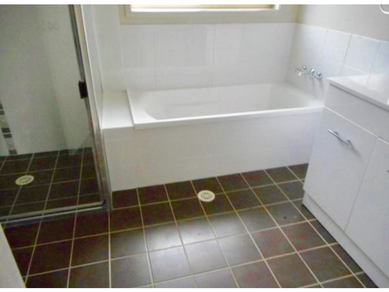 36 Cleveland Street, Cameron Park NSW 2285