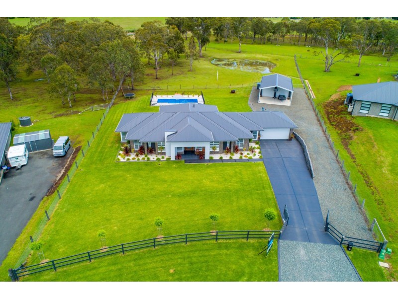 14 Carnival Close, Windella NSW 2320