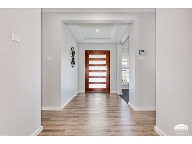 14 Carnival Close, Windella NSW 2320