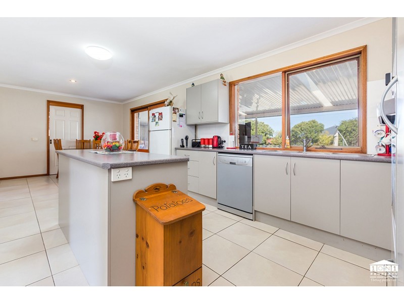 28 South Seas Drive, Ashtonfield NSW 2323