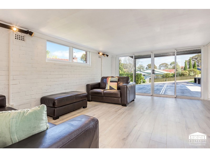 21 Beverley Crescent, New Lambton Heights NSW 2305